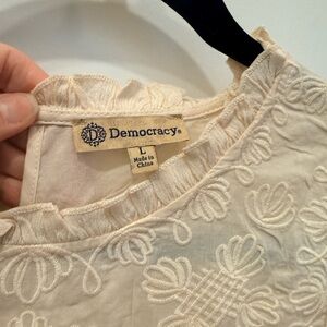 Democracy Ivory Floral Embroidered Blouse